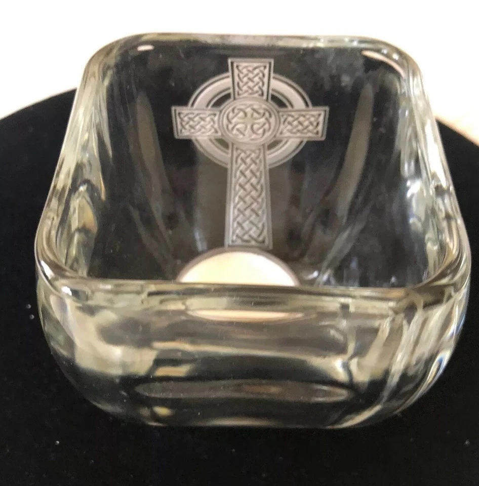 Celtic Jeweled Etched Cross Glass Tea Light Holder Signed By Artist Beautiful - Image 4 of 4