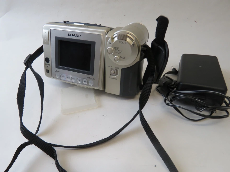 Sharp Viewcam VL-A10H Camcorder 8mm Retro Video Camera, Charger Bundle & Case - Image 2 of 4