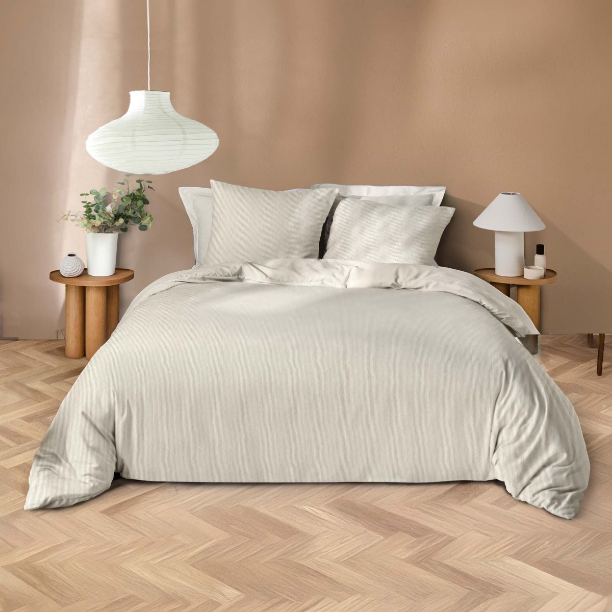 Parure de lit microfibre Azura 240x220cm au tissage haute densité et fini satiné