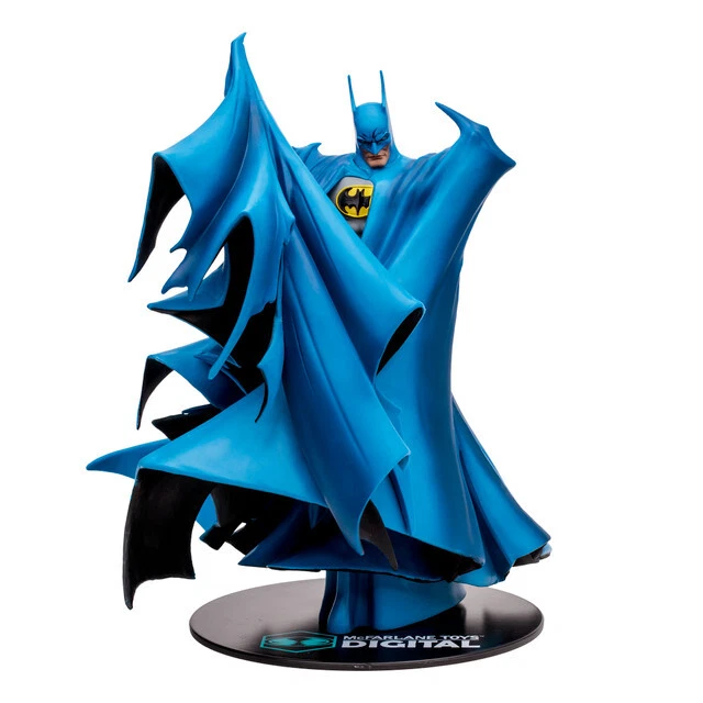 Batman Todd McFarlane 1:8 Scale PVC Statue Blue Ver. + NFT Digital Collectible - Immagine 2 di 4
