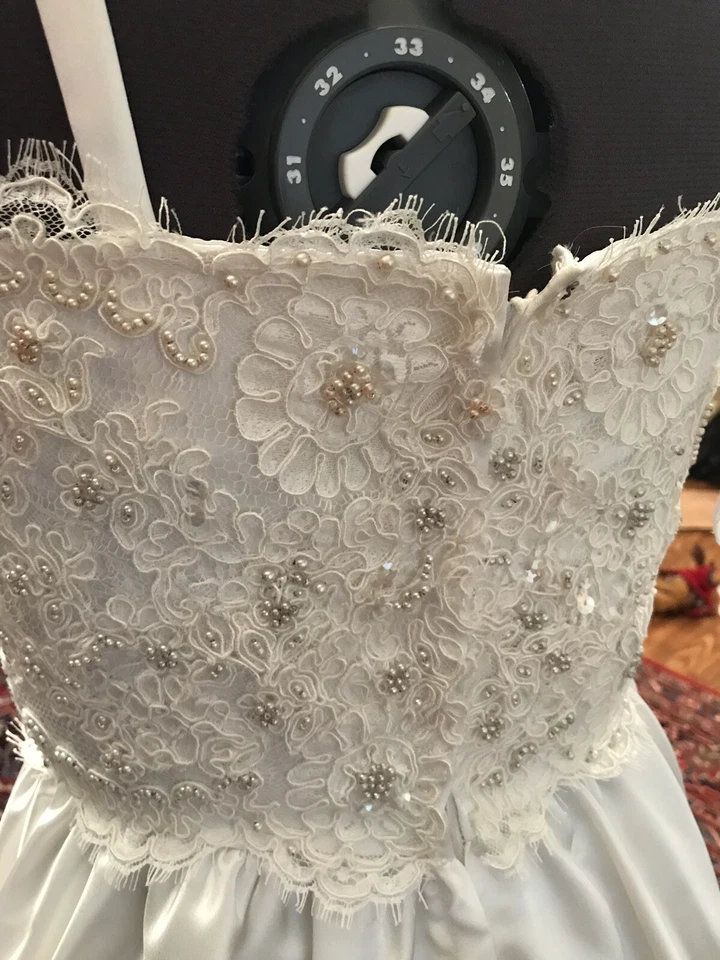 Alyce Designs Wedding Dress Size 8 Waist-floor 40” C12pix4size/detail.MAKE OFFER - Image 4 of 4