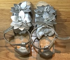 Silver Flower Easy Strap Girls Youth Size 3 Dressy Sandals, minor scuffs