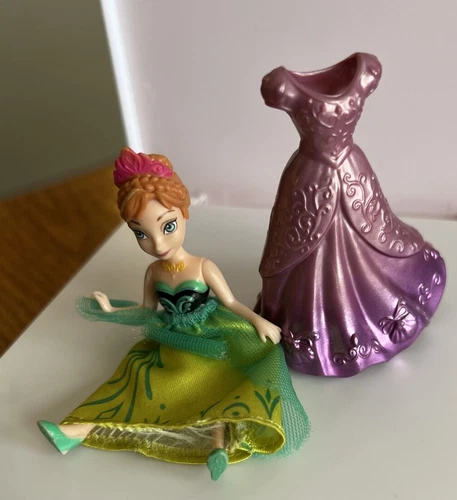 Polly Pocket Disney Princess MagiClip Anna & Pink Dress