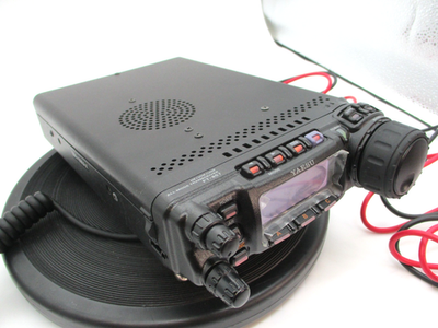 Yaesu FT-857D Ultra-Compact HF/VHF/UHF 100W Transceiver w/ Manual
