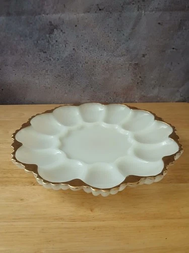 Vintage Anchor Hocking Fire King Milk Glass With Gold Trim Deviled Egg Dish
