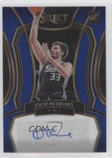 2023 Panini Select Rookie Signatures Blue Prizm 49/49 Filip Petrusev Auto 0wv1