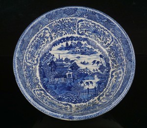 FINE! LARGE Antique Chinese Blue and White Porcelain Folded Rim Basin Bowl 18thC