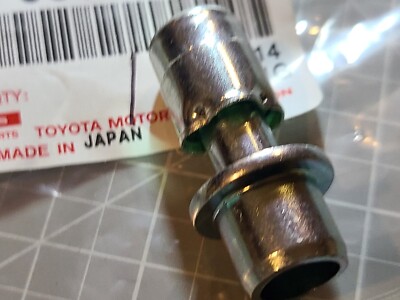 90930-03085 Toyota OEM Breather Value (FOR TRANSFER CASE) | eBay