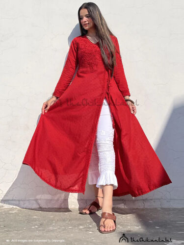 Robe faite à la main en coton rouge Chikankari fente Angrakha Lucknow Chikankari - Photo 1 sur 5