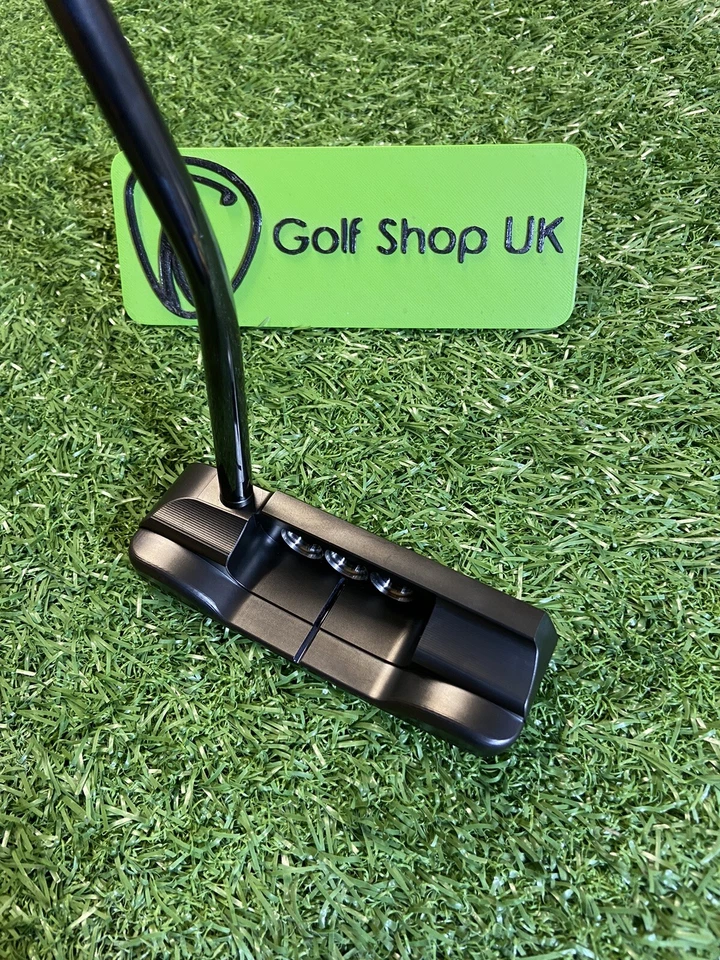 SCOTTY CAMERON TRIPLE BLACK DESIGN B3 CATALINA LIMITED 34” BRAND NEW - Image 3 of 4