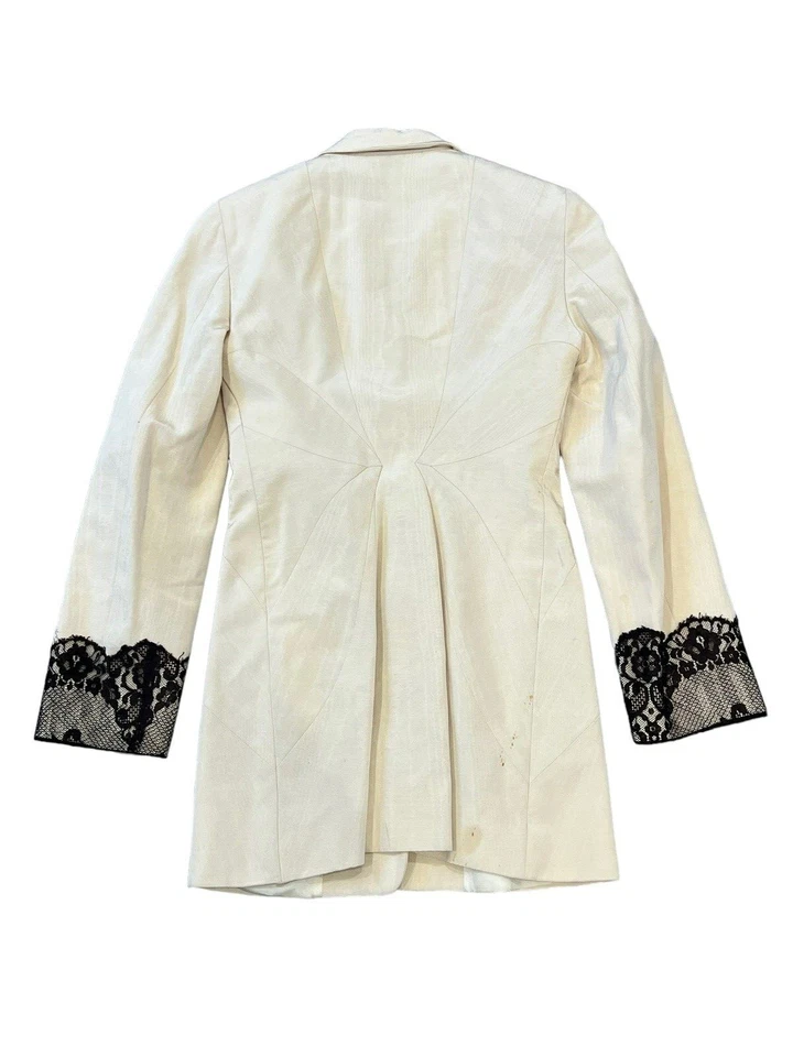 VINTAGE MOSCHINO CHEAP & CHIC IVORY 3 BUTTON LONG BLAZER JACKET LACE CUFF 2/4 - Image 4 of 4