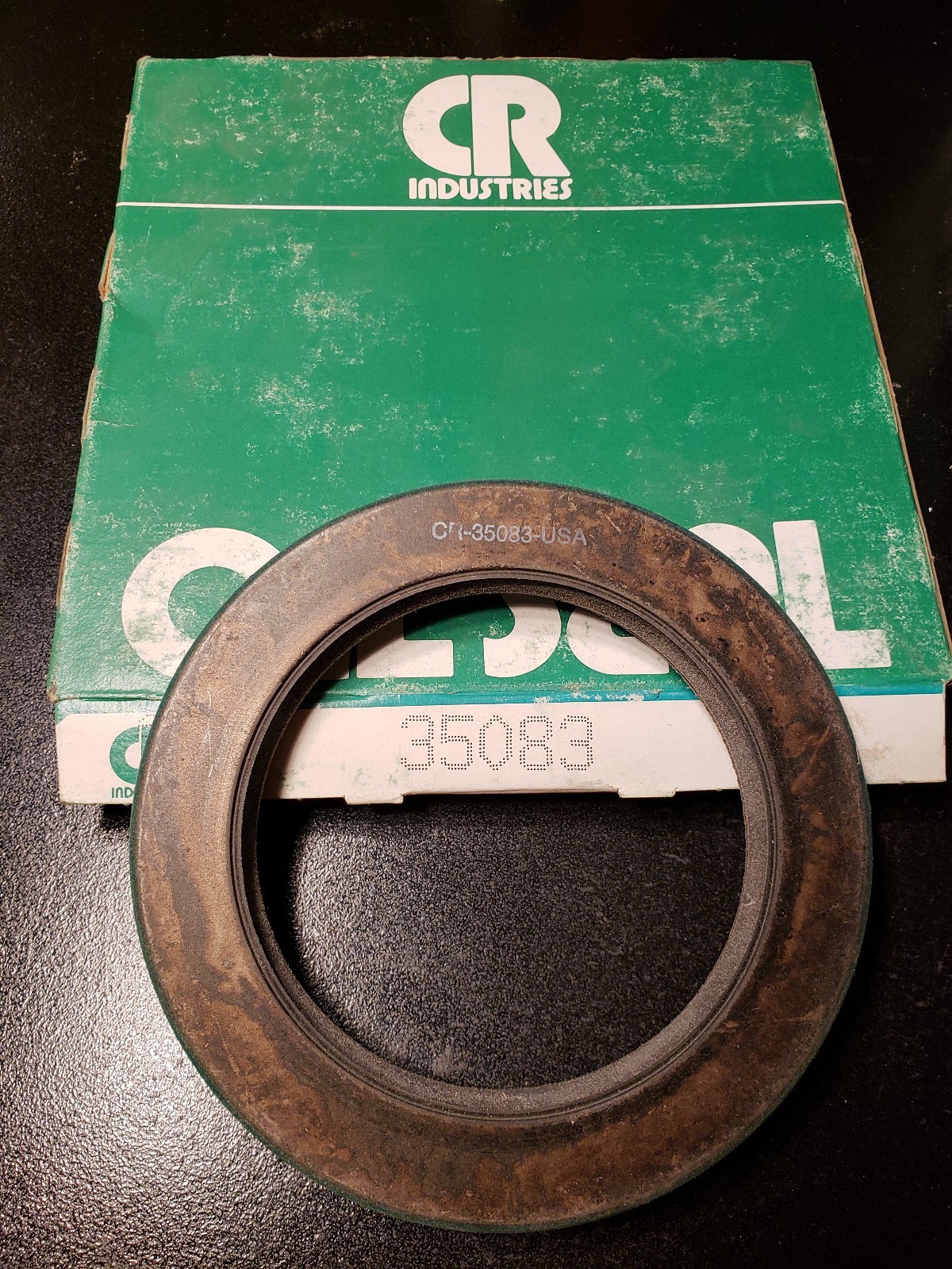 CR (SKF) Radial Shaft Seal 35083 main image 0