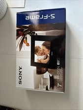 Sony DPF-D72N 7-Inch LCD Digital WVGA 16:10 Photo Frame Black Open Box