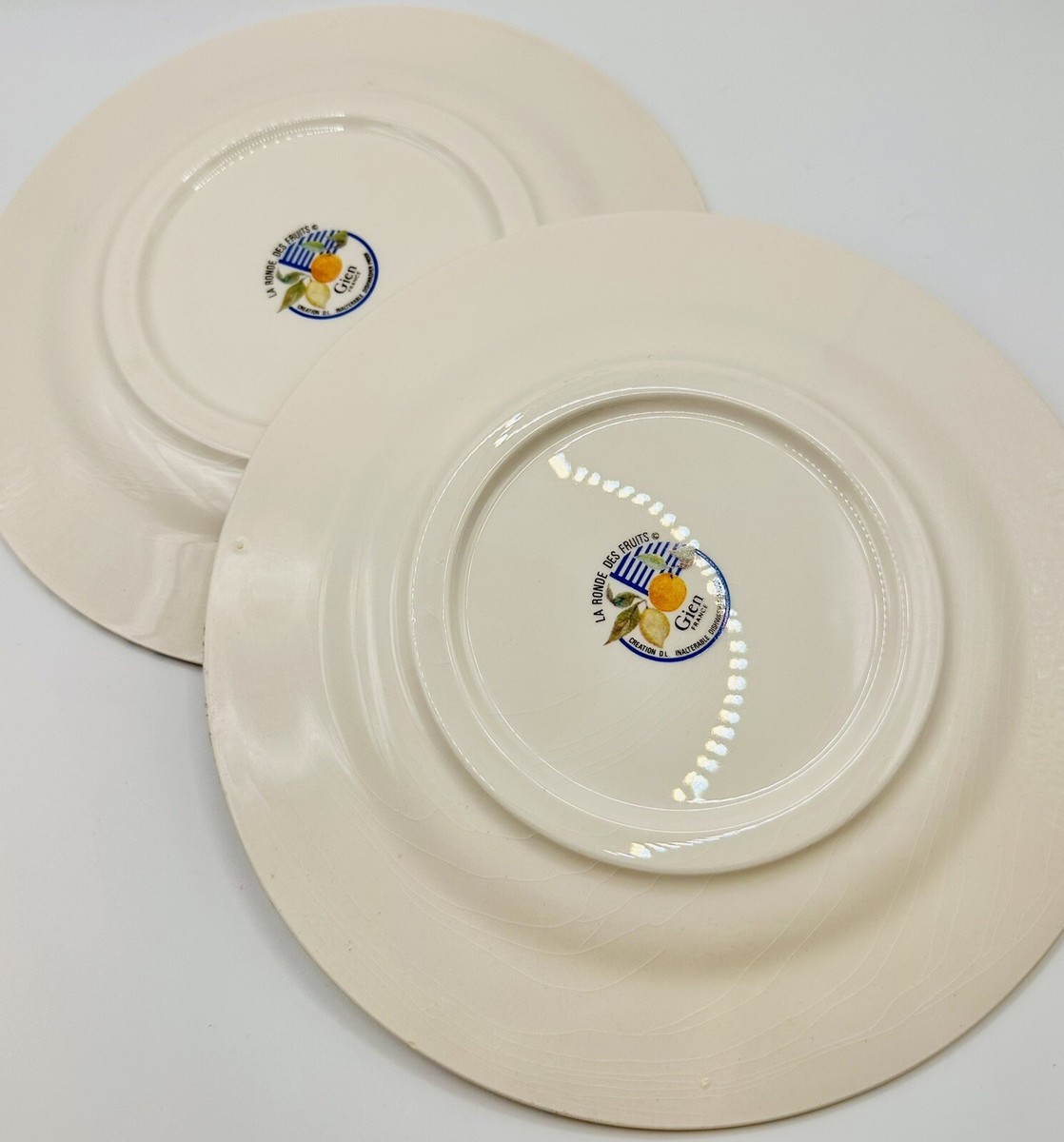 Vintage Set Of 2 Gien France LA RONDE DES FRUITS 8 5/8” Salad