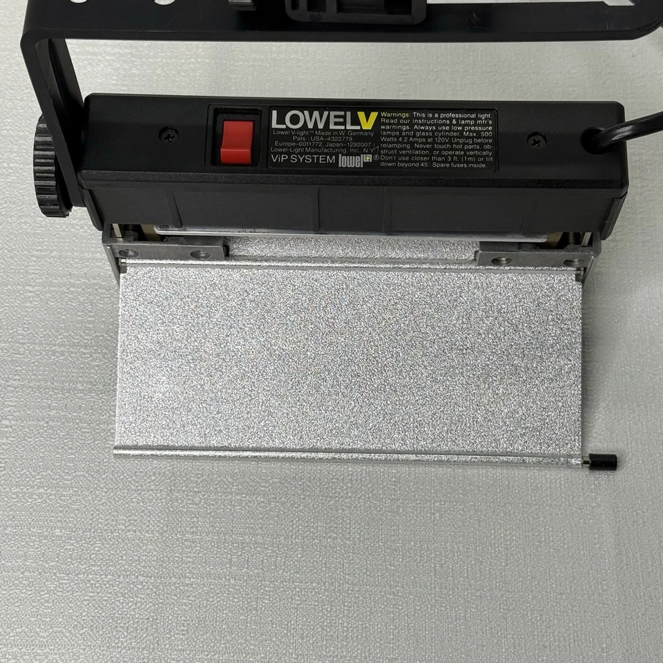 2- Lowel ViP System V-Lights NO BULBS INCLUDED - Image 3 of 4