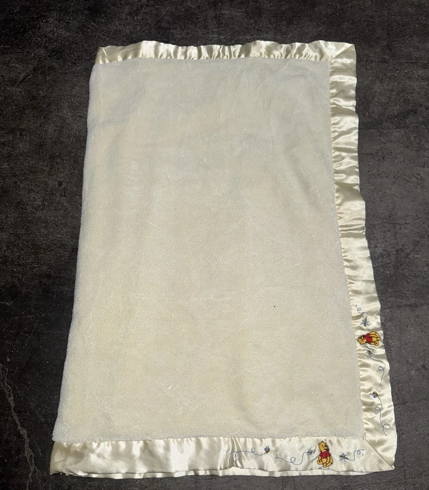 Vintage 90s Winnie The Pooh Embroidered Fleece Satin Receiving Blanket 29X39 - Image 2 of 4