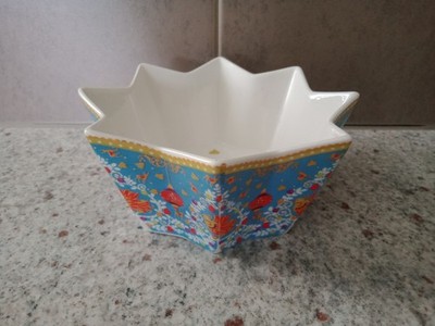 Maxwell & Williams. Christmas Carnival. Nuts Bowl. Made In China.