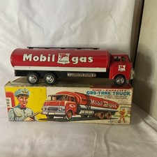 Mobil Gas Tin Friction Tanker Truck. NH 9029 High Capacity Crank Hose JAPAN