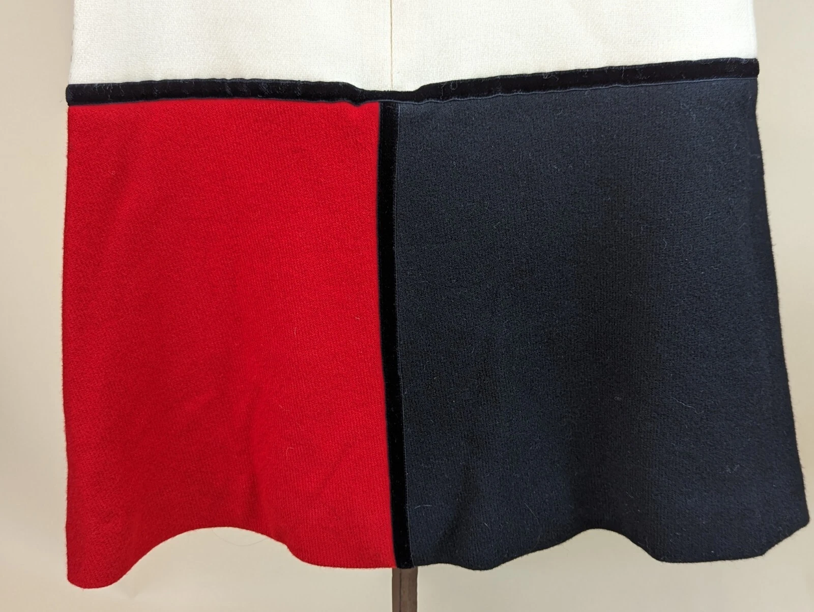 VETEMENTS Abito a tubino HELENA bambina color block rosso nero lana Neiman Marcus Bergdorf taglia 4