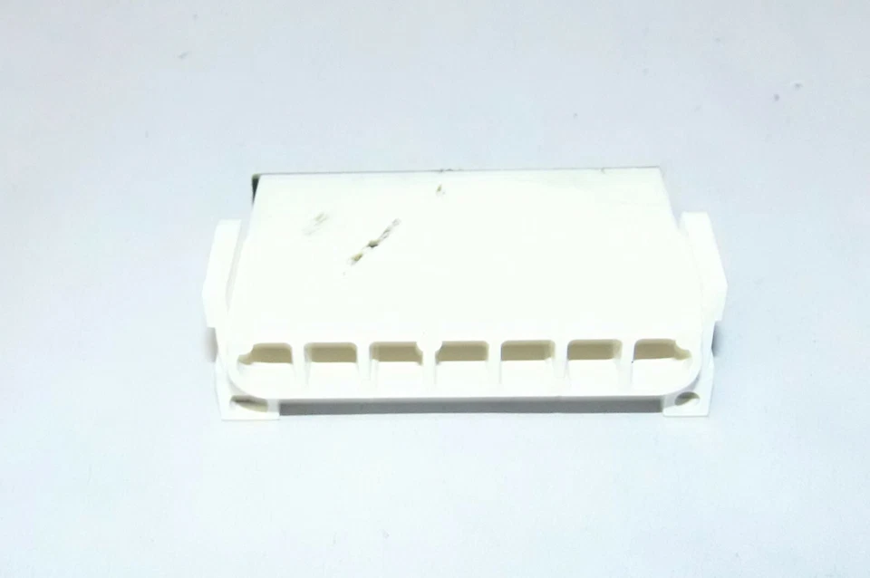 1998 GMC Suburban K1500 5.7L 4x4 IP Gauge Cluster PRNDL Light Diffuser Cone - Image 2 of 4