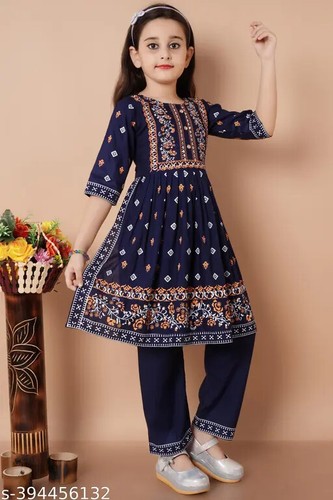 Indian Kids Traditional Girls Printed Kurta Set For Ethnic Wear & Festival - Picture 2 of 10