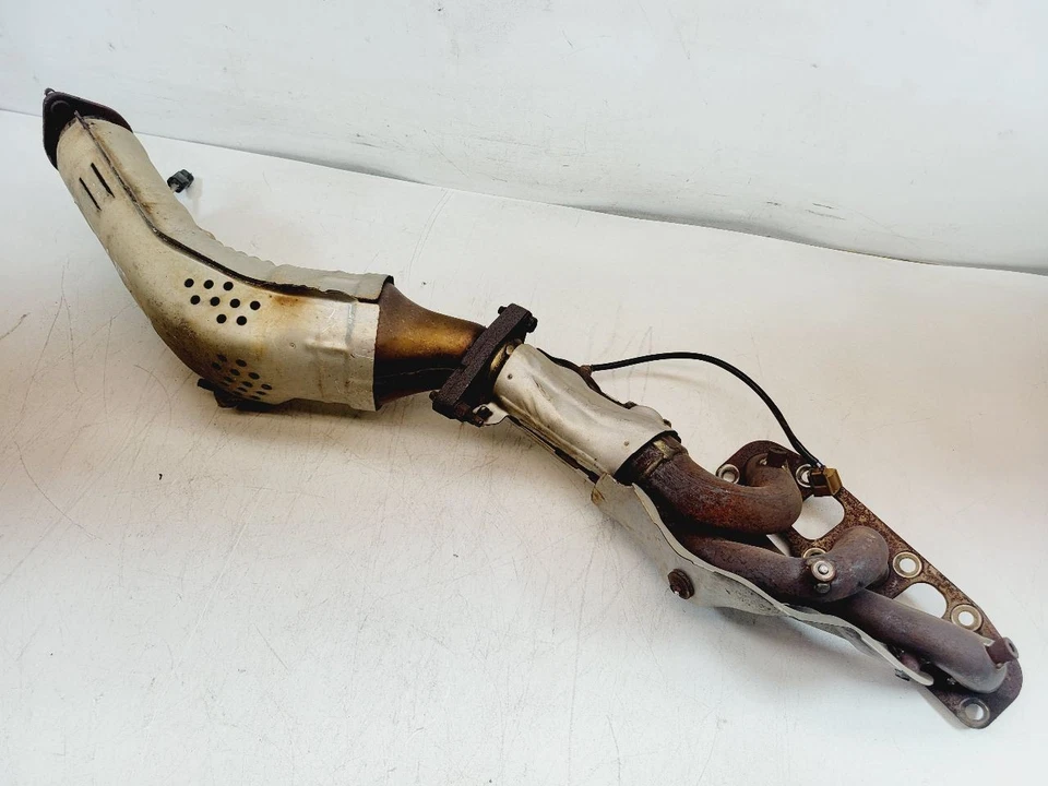 Infiniti G37 2008 2009 2010 2011 2012 2013 tracción trasera 3,7 L colector de escape derecho OEM Foto 2 de 4