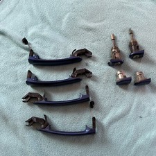 VW Passat 3BG Variant Türgriff Türöffner außen hinten R&L Hinten R&L 3b0837202 ?