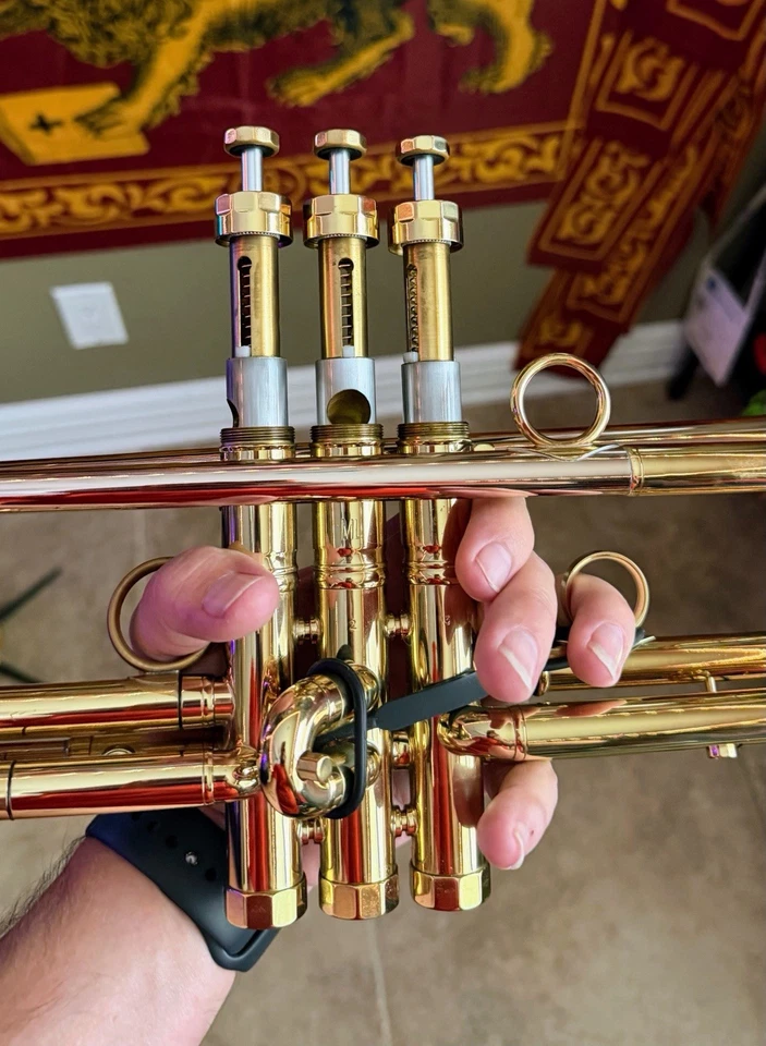 Trompeta profesional P. Mauriat PMT-75 con campana T1xCU Foto 3 de 4
