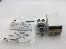 GE CR104PBK91A1M Heavy Duty Latching Push Button with Key Lock Release