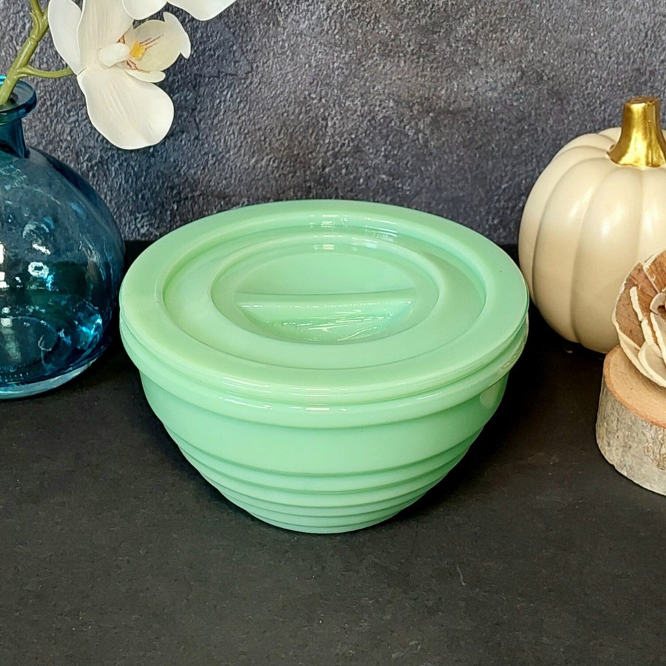 Green Jadeite Glass Depression Style Beehive Drippings Bowl, Vintage