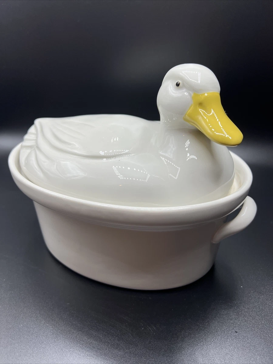 Duck lid clearance
