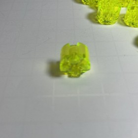 Lot of 60 Genuine LEGO Trans-Neon Yellow 3941 6116 Round 2x2 w/ Axle Hole Bricks