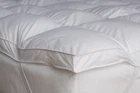 GOOSE FEATHER AND DOWN MATTRESS TOPPERS 85% GOOSE FEATHER & 15% DOWN ALL SIZES