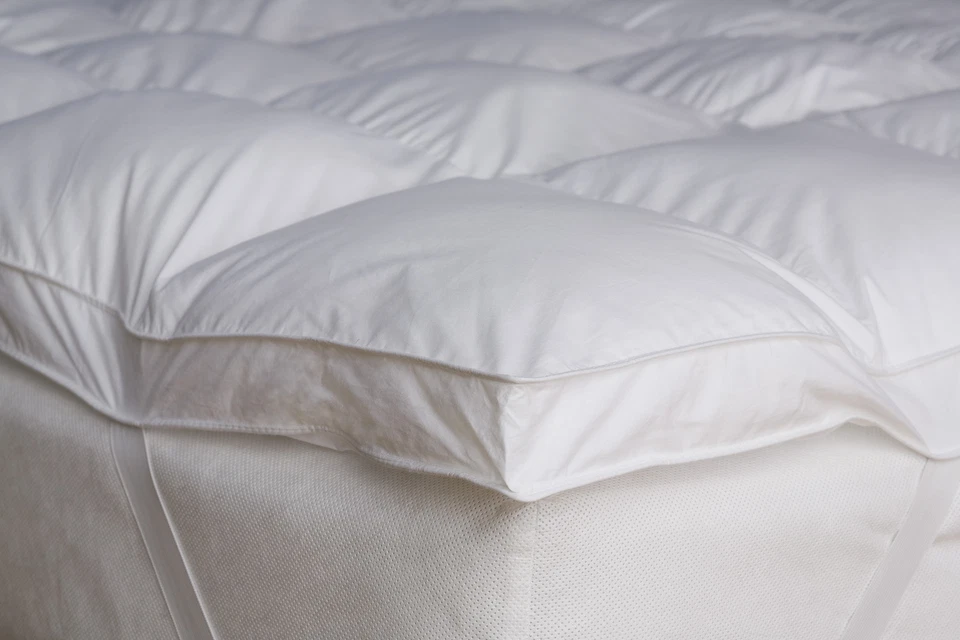 ELIZABETH JAYNE GOOSE FEATHER AND DOWN MATTRESS TOPPERS 85% GOOSE FEATHER & 15% DOWN ALL SIZES