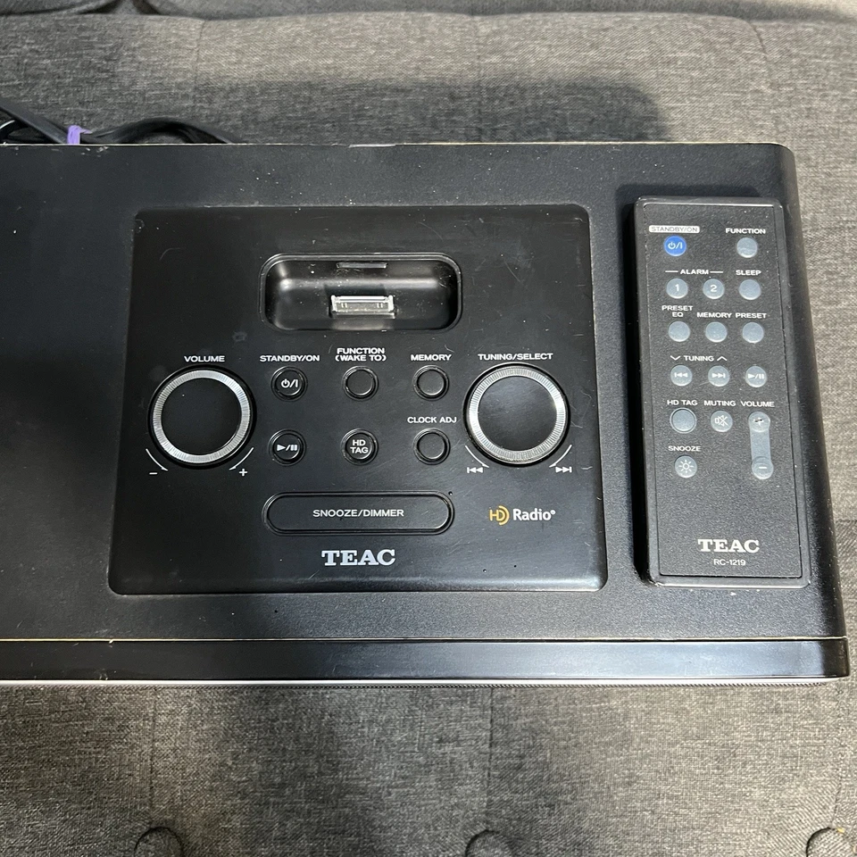 TEAC HD-1 AM/FM HD Radio Receiver Alarm Clock iPod Dock w/ Remote & Instructions - Image 3 of 4