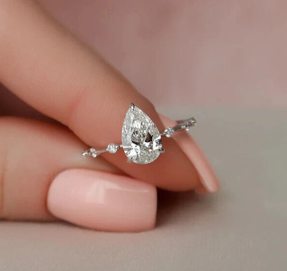 Pear shaped engagement 2024 ring cubic zirconia