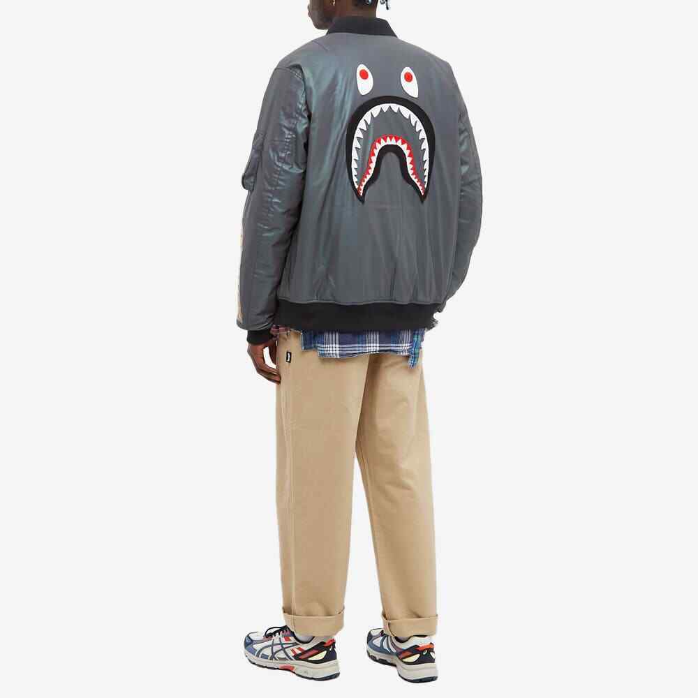 A・BATHING APE／shark bomber jacket