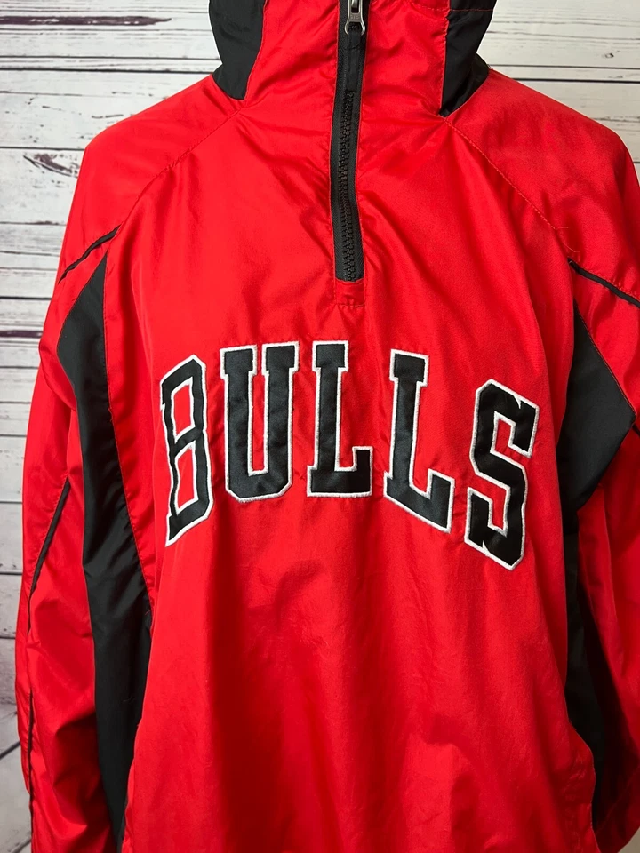 Chaqueta cortavientos Chicago Bulls NBA media cremallera GIII Carl Banks bordada mediana Foto 2 de 4