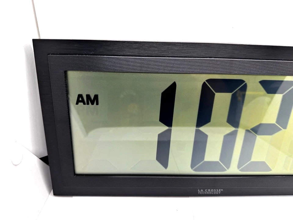 Reloj de pared digital atómico texturizado HTF La Crosse Technology BBB87276 15,25" Foto 2 de 4