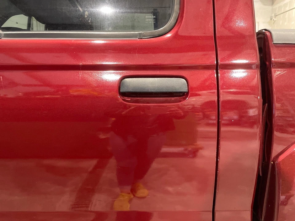 2003 - 2004 Nissan Frontier Driver LH Left Red Brawn-A15 Rear Power Door Shell - Изображение 4 из 4