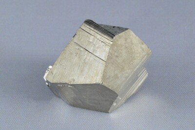Bulgarisches Mineralpräparat - Pyrit - Schwimmer