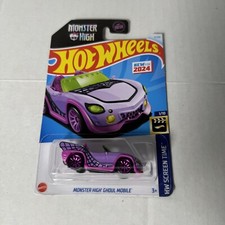 Hot Wheels Monster High Ghoul Mobile 3/250 HW Screen Time 1/10 NEW FOR 2024