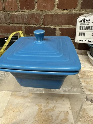 Fiesta BELK BOX - PEACOCK 4 1/2" x 3" Excellent second quality - RETIRED COLOR