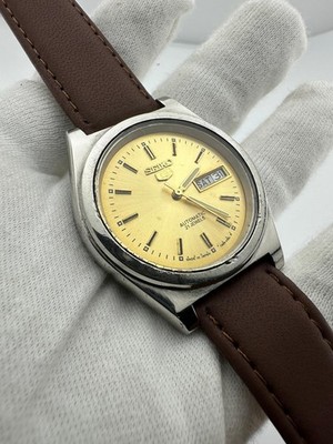 Vintage Seiko 5  Automatic Authentic Japan Made Men's Wrist Watch 21 Jewels