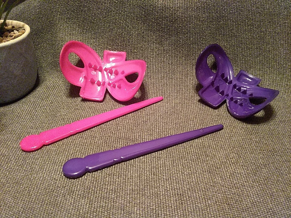 Lote de 2 pasadores de pelo con soporte para moño de plástico de colección años 80/90 Foto 4 de 4