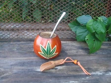  Personalized Mate - Hand Carved Cannabis Leaf + Your Text + Straw + BONUS Spoon