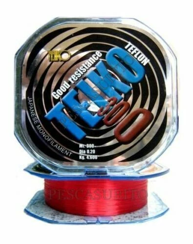 Fili e trecciati rossi per la pesca