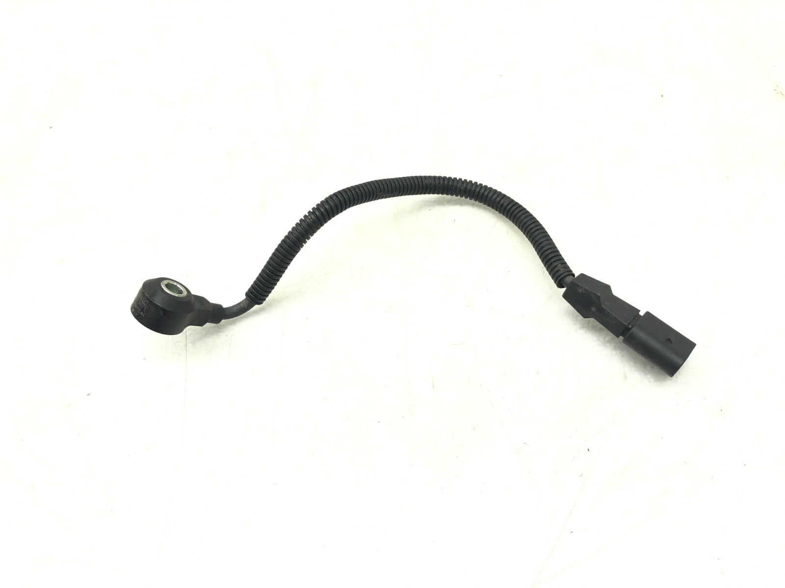 2014-2018 BENTLEY FLYING SPUR 4.0L V8 IGNITION DETONATION KNOCK SENSOR OEM