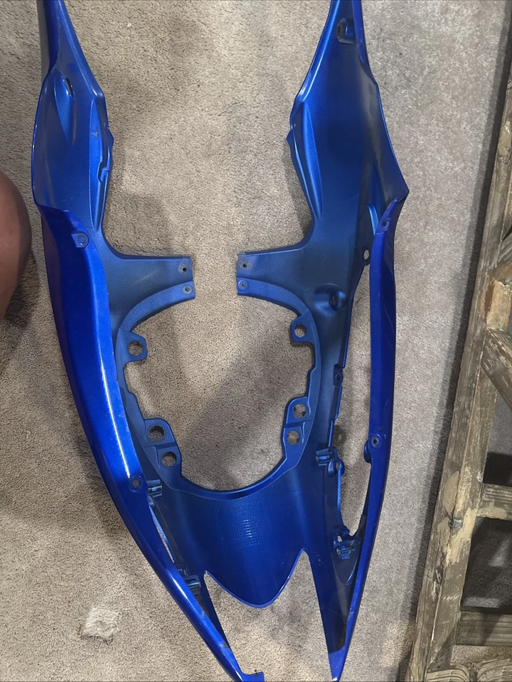 2008-2020 Hayabusa Tail Fairing   Like New - Image 4 of 4