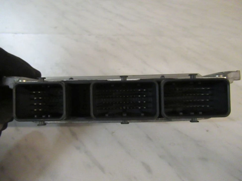 Centralina motore 8200298463 RENAULT MEGANE II COUPÉ-CABRIOLET (EM0/1) 2.0 - Immagine 3 di 3